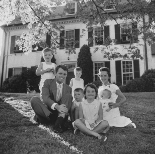 Bobby Kennedy and family 1958