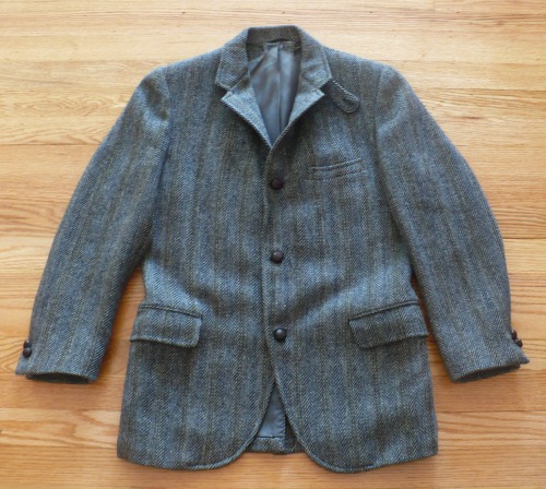 Tweed Buttoned up